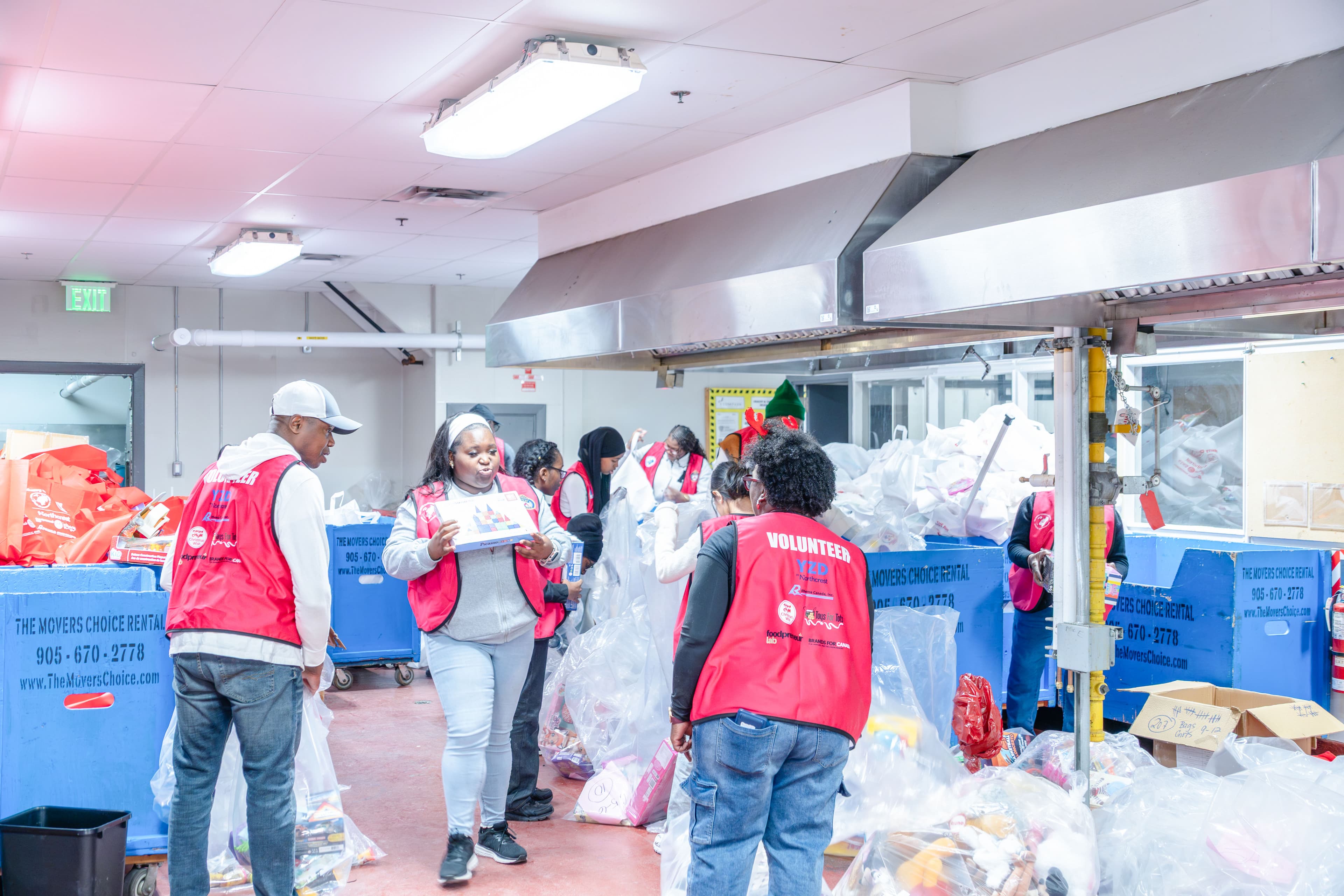2025 Big Christmas Give Event - Photo 28
